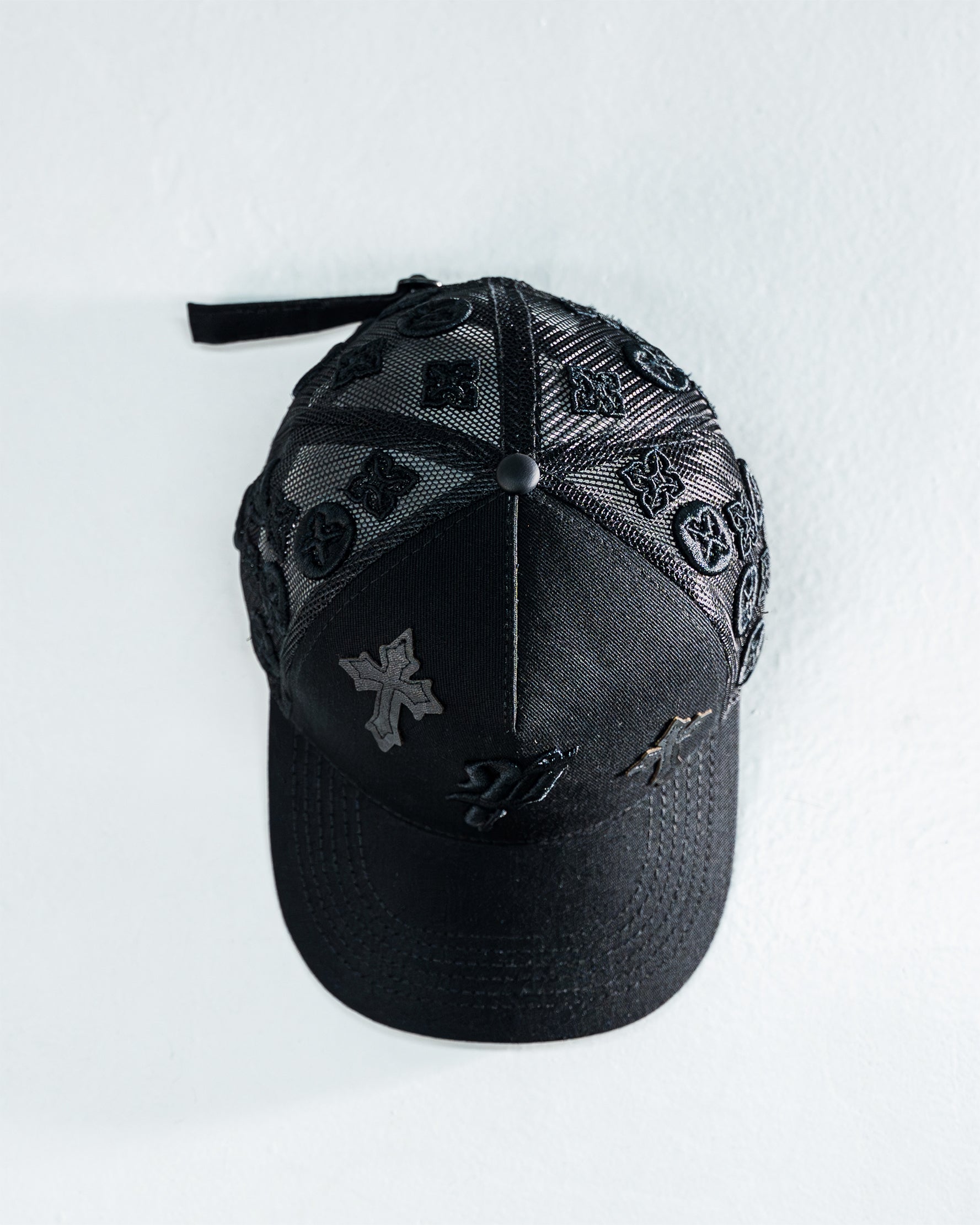 HAT MONOGRAM BLACK CROCE